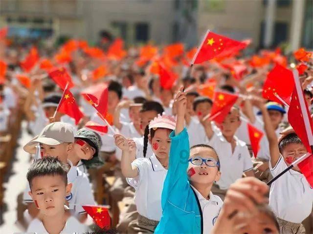 瓜子洒落在暖风挡怎么弄出来游戏画面